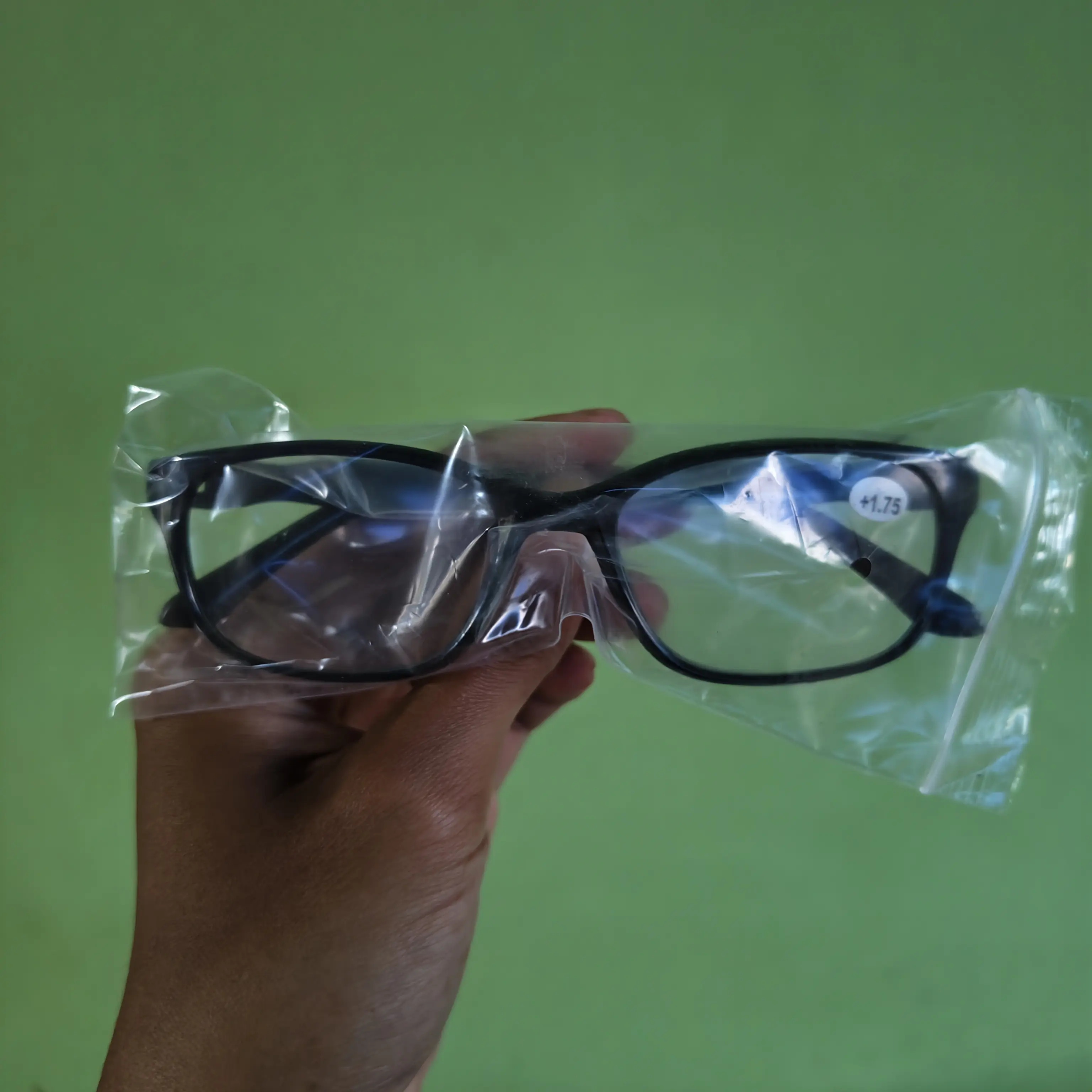 kacamata baca plus 1.75