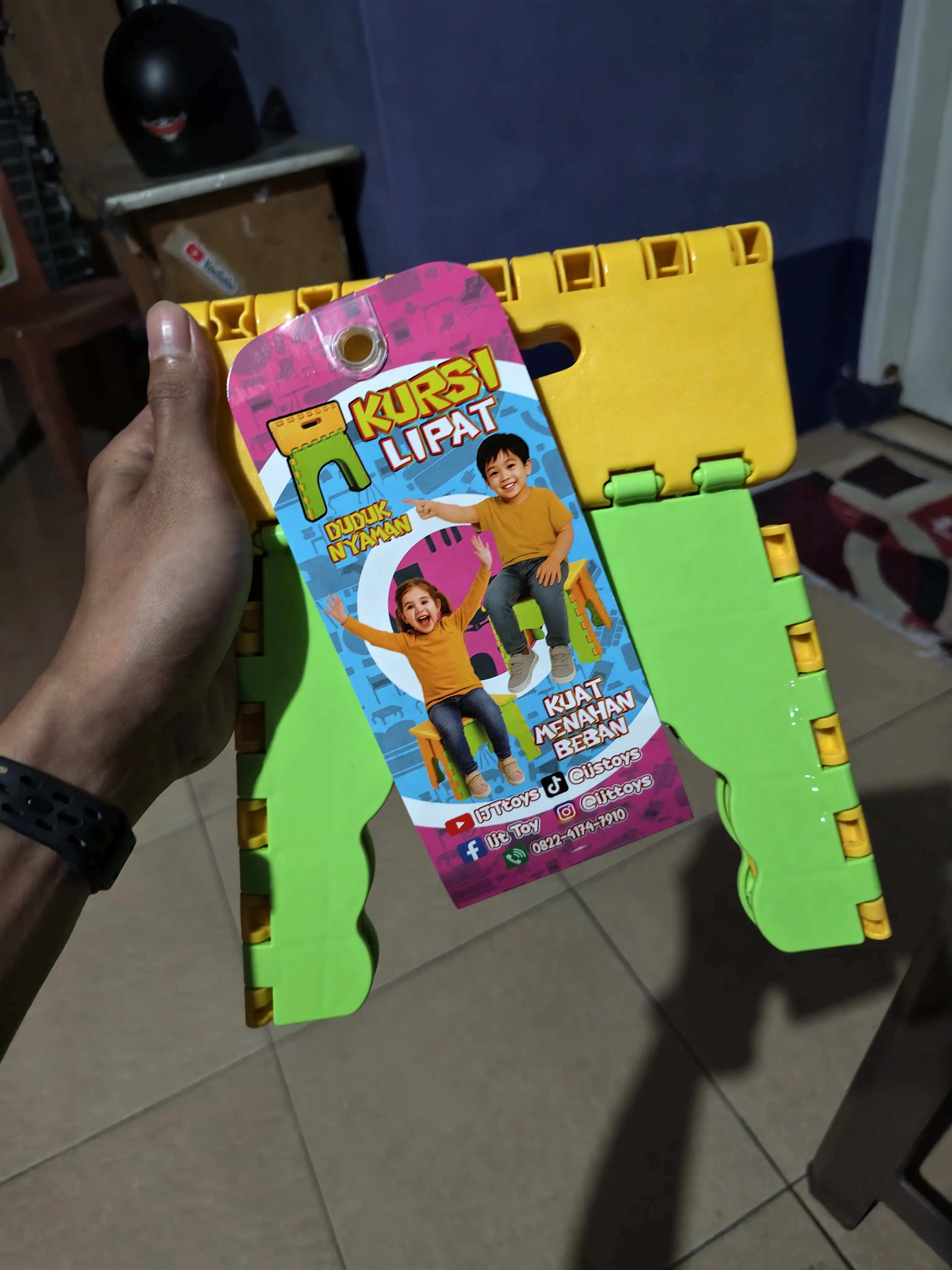 kursi lipat anak kecil praktis