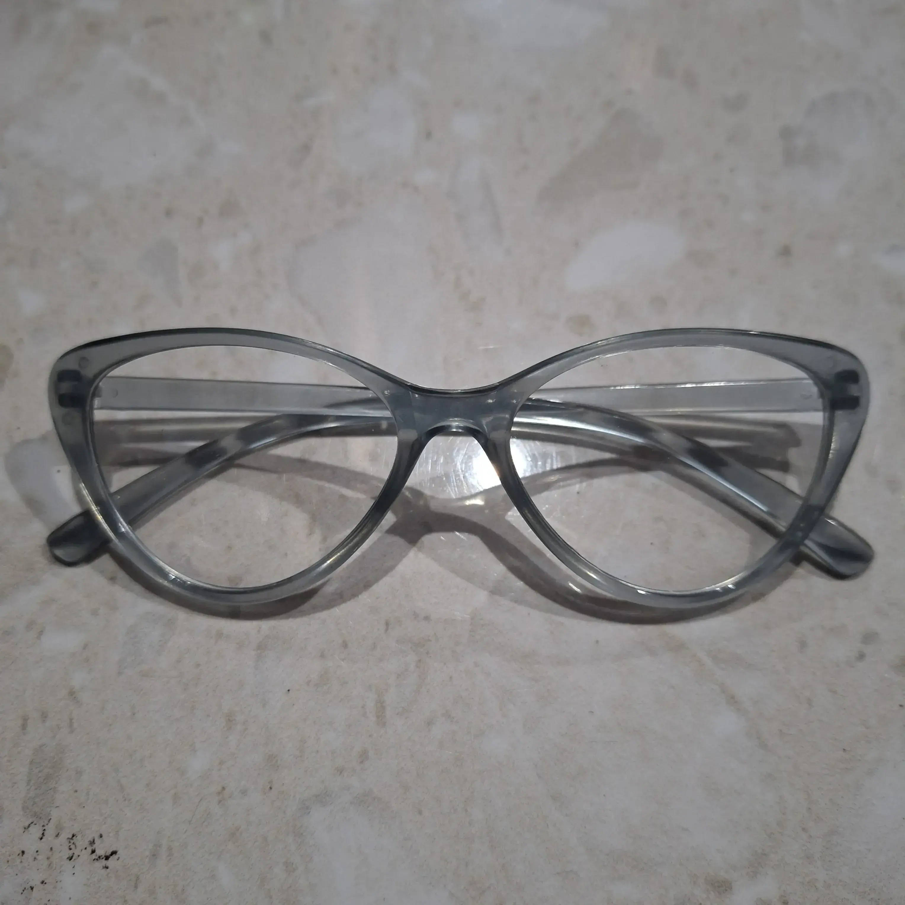 kacamata anti radiasi cat eye frame abu abu 002